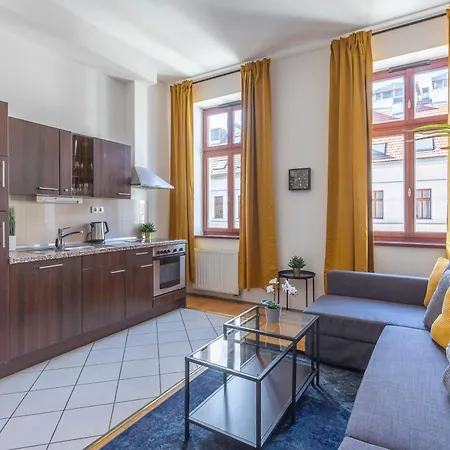 Global Living - Downtown Cozy In The Gozsdu Garden * Budapest